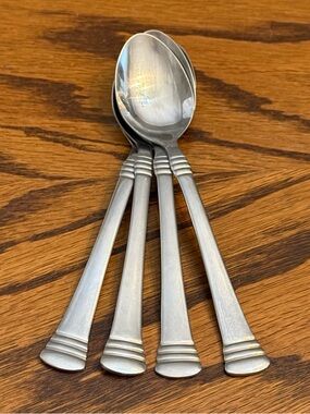 Pfaltzgraff Parker Frost 4 Teaspoons 6 3/8” Stainless Flatware